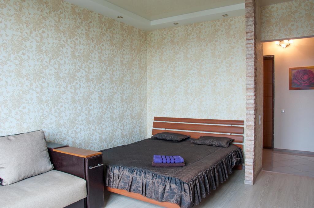 Apartment On Bogatyrskaya 6A Kiev Esterno foto